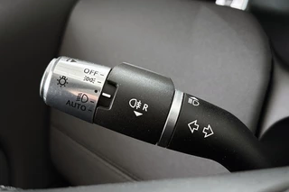 Land Rover Discovery Sport P300e 1.5 S / 44