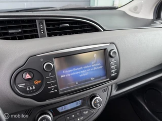 Toyota Yaris 1.5 Hybrid Dynamic / Invalide Auto / Cam / Navi / 21