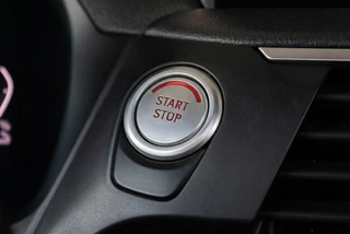 BMW X3 xDrive30e High Executive M Sport Stuur l Panoramadak | Harman Kardon | 360° | Trekhaak | Adaptive Cruise / 19