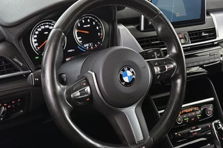 BMW 2-serie Active Tourer 218i M Sport Head-Up Sportstoelen Stoelverwarming HiFi Camera / 12