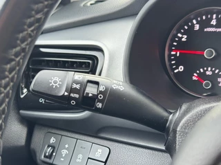 Kia Stonic 1.0 T-GDi MHEV DynamicLine | Climate Control | Camera | Cruise Control | LM Velgen | Apple Carplay | Android Auto / 23