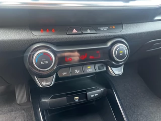 Kia Stonic 1.0i Turbo DynamicLine Automaat |  Two-tone lak | Apple Carplay / Android Auto | Airco |  Elektrische ramen | Camera | Parkeersensoren | Lichtmetalen velgen | / 14