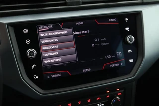 SEAT Arona 1.0 TSI 95pk Style Business Intense Camera Virtual Cockpit ACC Keyless Navigatie Carplay / 24