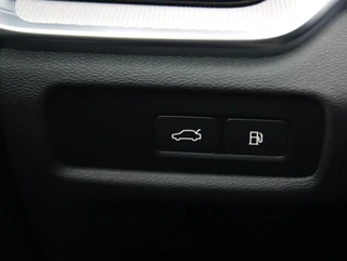 Volvo V60 2.0 T6 Plug-in hybrid AWD Ultra Bright | SOH 99% | Long Range / 37