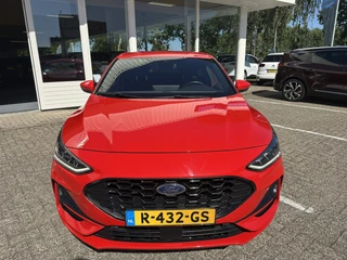 Ford Focus 1.0 EcoBoost Hybrid ST Line X  | Adapt. Cruise | Apple/Android | Stuur- en stoelverwarming | Keyless | PDC v+a incl. camera / 2