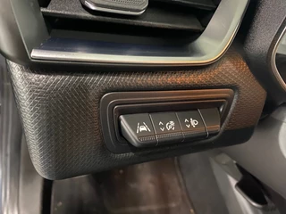 Renault Clio 1.0 TCe Zen/ Nederlandse auto/ Parkeersensoren achter/ Airco/ Apple carplay/ Android / 12
