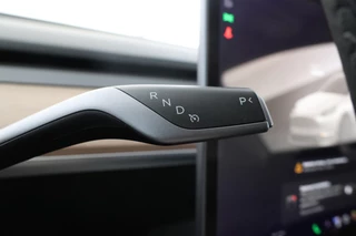 Tesla Model Y Long Range AWD 75 kWh Navigatie, trekhaak! Volleder, Climate / 23