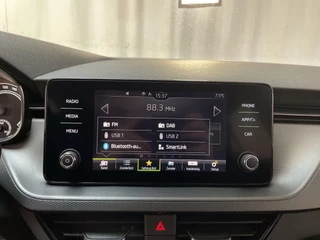 Skoda Kamiq 1.0 TSI 110pk Ambition Parkeersensoren Climate Control DAB+ Cruise Control / 19
