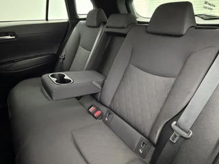 Toyota Corolla Cross 2.0 High Power Hybrid Active Fabrieksgarantie | Adaptieve Cruise Control | Camera | Navigatie | Carplay&Android / 23