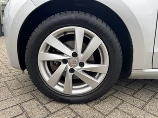 SEAT Mii 1.0 75pk 5D Style Sport / 13