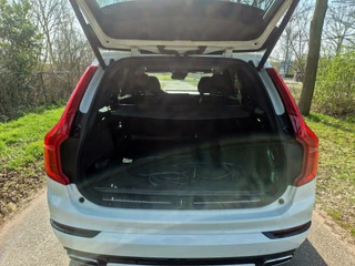 Volvo XC90 2.0 T8 Recharge AWD R-Design . 22 inch . Camera / 8