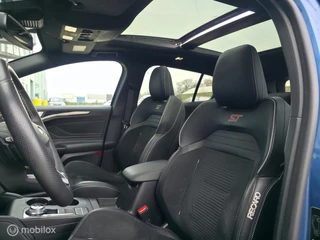 Ford Focus Wagon 2.3 ST-3 / Performance Pack / Pano / HUD / 9
