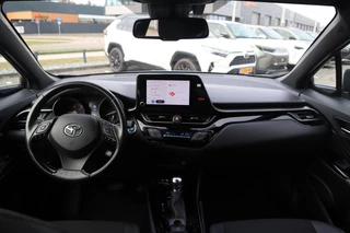 Toyota C-HR 1.8 HYBRID STYLE APPLE/ANDROID STOELVERW. BLIND-SPOT NAVI AD-CRUISE HALF-LEDER 18"LM-VELGEN / 22