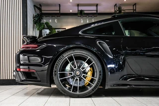Porsche 911 3.8 Turbo S|PCCB|Matrix|Chrono|Schuifdak|Carbon / 17