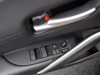 Toyota Corolla Cross Hybrid 140 Active Navigatie | Camera | Carplay / 18