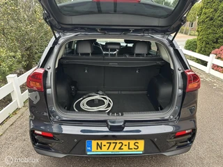 Kia e-Niro Edition 64 kWh 3-FASE ACHTERUITRIJ CAMERA CARPLAY STUUR/STOELVERWARMING / 26