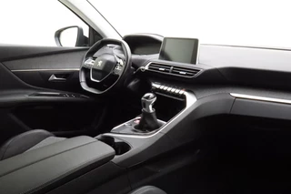 Peugeot 3008 1.2 PureTech Crossway 130 PK | Navigatie | Camera | Climate contro| Keyless | Lichtmetalen velgen | Extra getint glas | Cruise control / 4