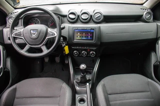 Dacia Duster 1.0 TCe Prestige 100 PK | Rijklaar | Handgeschakeld | Trekhaak / 4