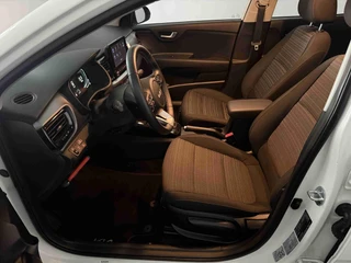 Kia Stonic 1.0 T-GDi MHEV 100pk DCT7 DynamicLine / 16