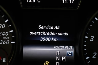 Mercedes-Benz GLA-klasse 180 Ambition | URBAN PACK | PANORAMADAK | STOELVERWARMING | TREKHAAK | 18" / 35