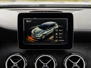 Mercedes-Benz A-klasse 180 d AMG White Art Edition Panoramadak Camera LED Stoelverwarming Sfeerverlichting Apple CarPlay/Android Auto Dealeronderhouden / 29