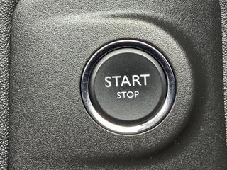 Citroën C4 130pk Feel Collection (Trekhaak - Keyless Entry - Parkeersensoren V+A - 17" - Automatische Airco - Navigatie - Apple Carplay) / 26