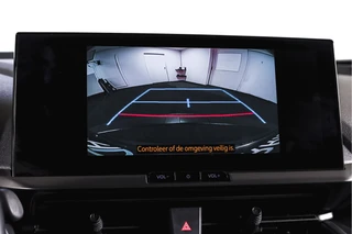 Toyota C-HR 1.8 Hybrid 140 Dynamic  | Dig. Cockpit | Adapt. Cruise | Winterpakket | PDC | Camera | NAV + App. Connect | ECC | DAB | LM 18" | 2989 / 19