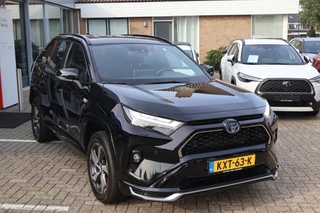 Toyota RAV4 2.5 Plug-in Hybrid AWD Style STUUR&WISSERVERW STOELVERW. V+A EL-A.KLEP EL-STOEL APPLE/ANDROID KEYLESS PRIVACYGLASS LED DAB / 10