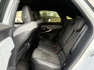 Peugeot 3008 1.2 Hybrid 136 GT | Full LED | Elektr. achterklep | Stoel- & stuurverwarming | Achteruitrijcamera | Keyless | Adaptieve Cruise / 24