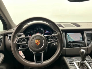 Porsche Macan 3.6 Turbo 400 pk | Bose | Glascoating | Memorie | Camera |Trekhaak | Stoelverwarming | 21 " | / 28