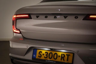 Volvo S90 2.0 B5 Ultimate Dark | Luchtvering | Bower & Wilkins | Polestar Optimized | 20" / 28