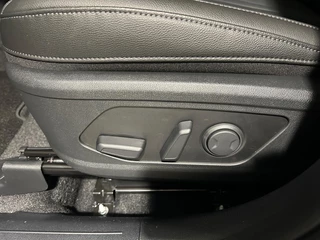 Kia Sorento 1.6 T-GDi Plug-in Hybrid 4WD DynamicPlusLine 7p. | Glazen schuif-/kanteldak | BOSE premium geluidsinstallatie | Stoel- en stuurverwarming | NU €3000 Voorraadvoordeel! / 28