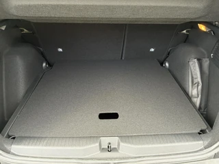 Opel Frontera 1.2 Turbo 145Pk Automaat Hybrid GS | DEMO | Climate control | Navigatie | Winterpakket | Camera | Parkpilot | Led | Private-Glas | Elektrisch Pakket | LM-Velgen / 43