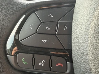 Jeep Renegade 150pk Limited Edition (Trekhaak - LED - 18"incl 4S - Automatische Airco - Stoel-/-stuurverwarming - Camera - Apple Carplay - Navigatie - Keyless Entry - Adaptieve Cruise Controle) / 19
