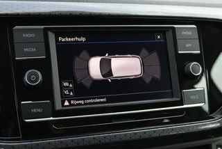 Volkswagen T-Cross 1.0 TSI Style 110PK DSG | Winterpakket | Carplay/Android Auto | Luxe LED / 22