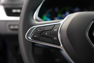 Renault Captur 1.6 E-Tech Hybrid 145 Intens  Full-led Navigatie Trekhaak / 8