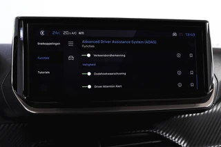 Peugeot 2008 1.2 PureTech 130 PK Allure - Automaat  | Dig. Cockpit | Adapt. Cruise | Stoelverw. | PDC | Camera | App. Connect | ECC | LM 17" | / 33