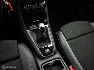 OPEL GRANDLAND X 1.2 TURBO BUSINESS +/CAMERA/LED/HALF LEDER/CARPLAY/CLIMATE / 38