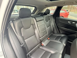 Volvo XC60 2.0 Recharge T6 AWD Inscription  | Stoelventilatie | LED | Keyless | Apple Carplay | Stuur- en stoelverwarming |  Pano / 67