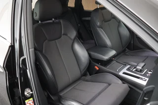 Audi Q5 50 TFSI e 299pk quattro S edition Trekhaak Virtual Cockpit Led Keyless ACC Stoelverwarming 2x S-Line / 2
