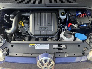 Volkswagen up! 1.0 take up! BlueMotion / 17