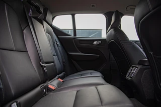 Volvo XC40 2.0 B3 Core MY2026|Leder|Keyless|PDC|Camera|Carplay / 8