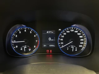 Hyundai Kona 1.0T Essence CAMERA CARPLAY ECC CRUISE LM. / 29
