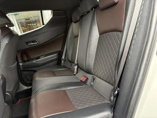 Toyota C-HR 1.8 Hybrid Executive / 15
