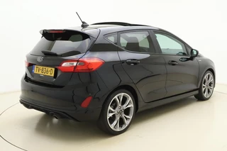 Ford Fiesta 1.0 EcoBoost ST-Line | Panoramisch Schuifdak | Climate control | Navigatie | Lichtmetalen velgen| Parkeersensoren | Keyless start | Extra getint glas / 2