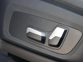 BMW iX3 High Executive 80 kWh| Panoramadak | SOH 93,7% / 16
