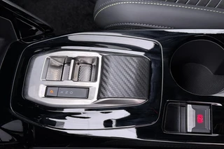 Peugeot 208 1.2 Hybrid 145 e-DCS6 GT Alcantara / 2+6 Jaar Garantie / 20