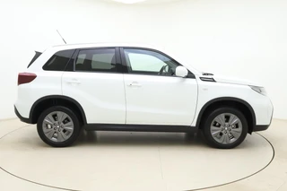 Suzuki Vitara 1.4 Boosterjet Smart Hybrid AllGrip Select 110pk | Automaat | Navigatie | Climate Control | Cruise Control Adaptief | Camera | Stoelverwarming | Lichtmetalen Velgen | Apple Carplay - Android Auto / 10