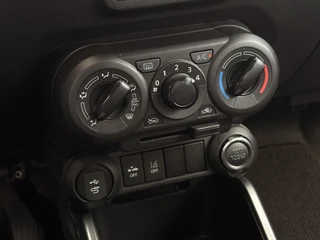 Suzuki Ignis 1.2 Smart Hybrid Select Achteruitrijcamera, Stoelverwarming, Airco, Bluetooth / 19
