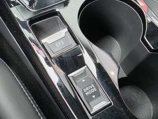 Peugeot 208 1.2 PureTech GT | ADAPTIVE | CAMERA | CARPLAY / 28